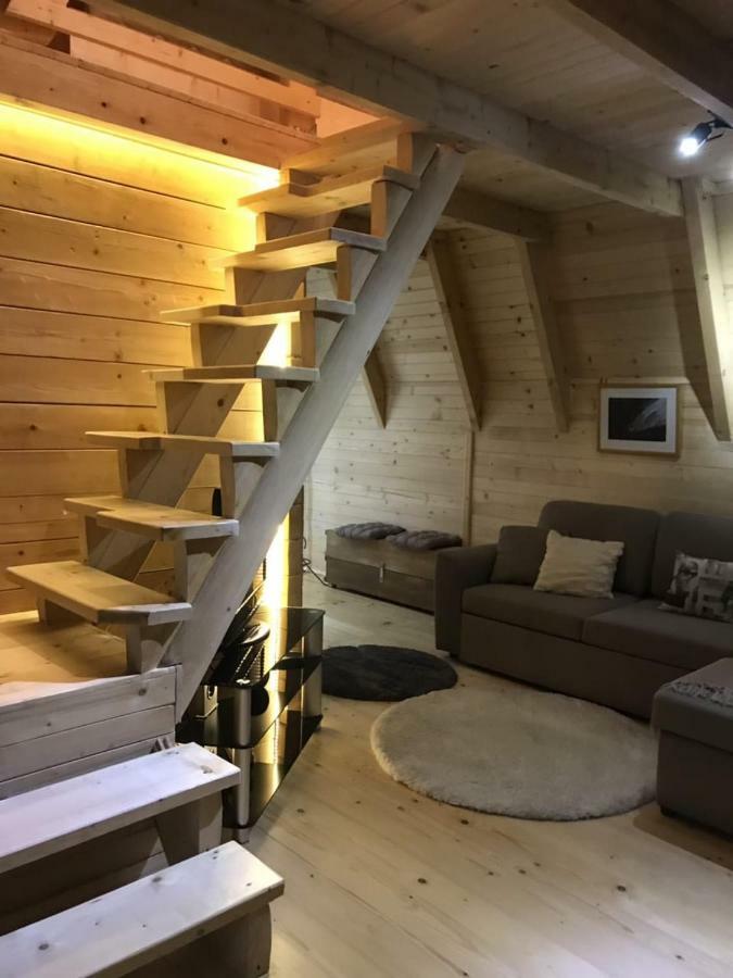 Apple House Villa เซทินเจ ภายนอก รูปภาพ